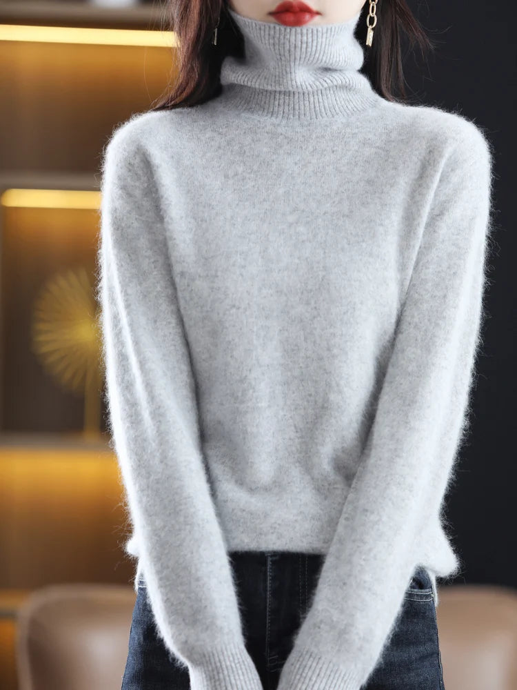 PLUXSTYLE::numise::aurora-slim-fit-turtleneck-sweater::lifestyle-keep-2