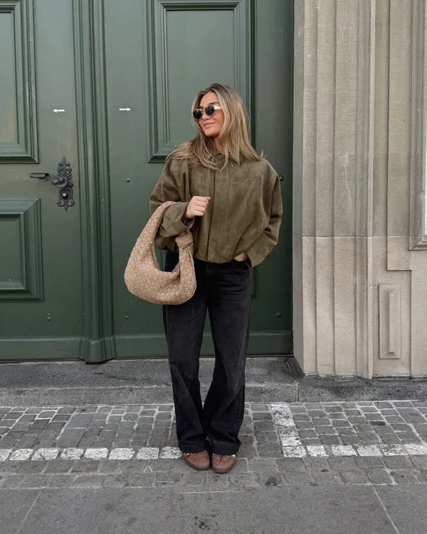 PLUXSTYLE::numise::oversized-bomber-parka::lifestyle-keep-2