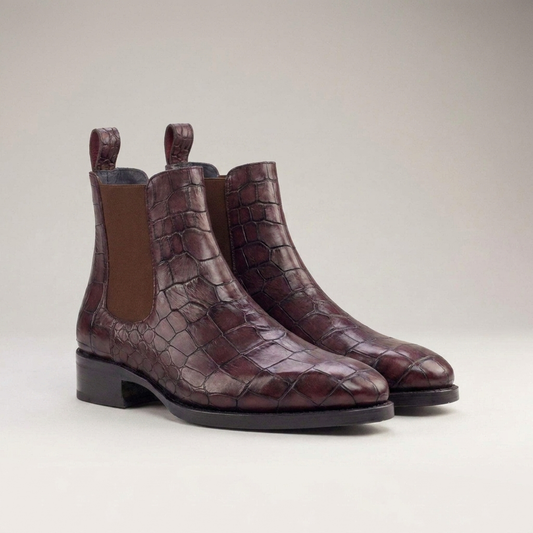 PLUXSTYLE::numise::mens-alligator-print-chelsea-boots::closeup-detail