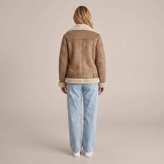 PLUXSTYLE::numise::belted-aviator-parka::back
