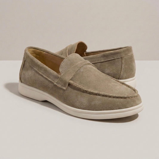 PLUXSTYLE::numise::ailin-everyday-loafers::closeup-detail