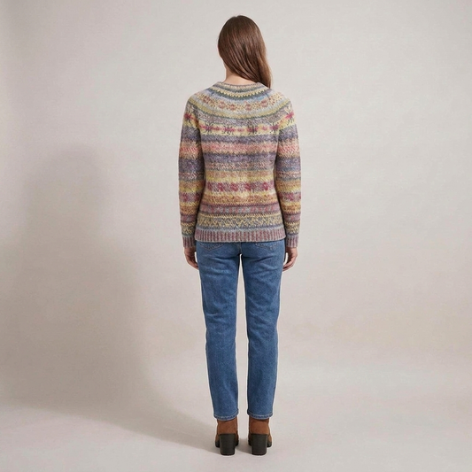 PLUXSTYLE::numise::relaxed-fair-isle-pullover-sweater::back