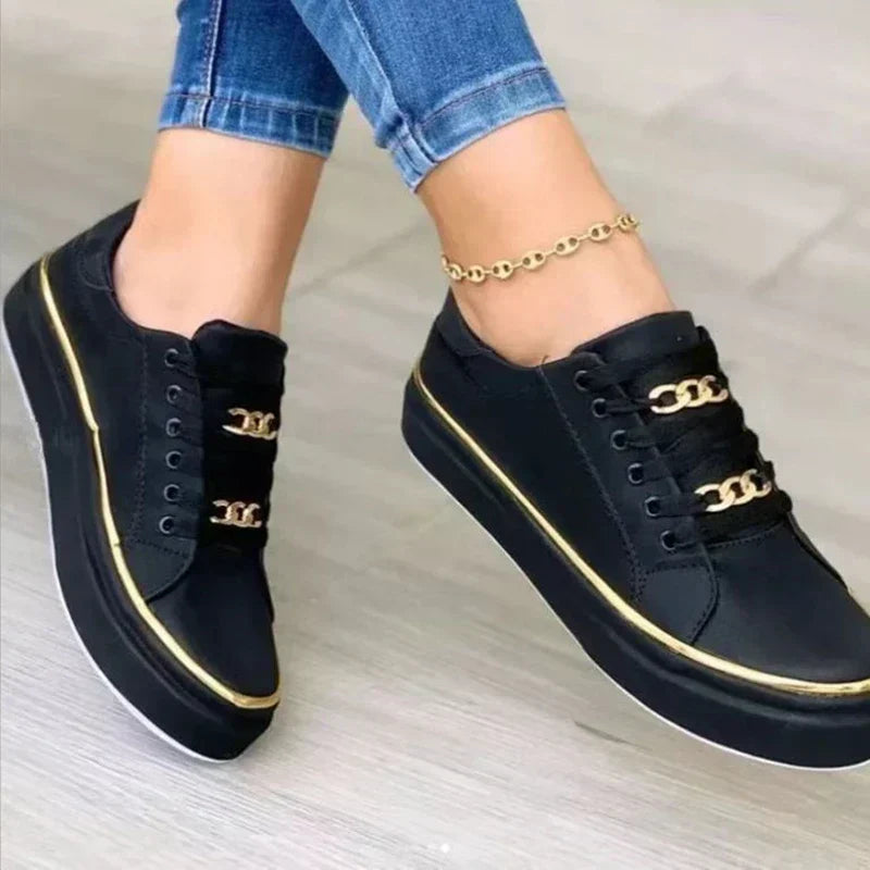PLUXSTYLE::numise::blanche-platform-basket-sneakers::lifestyle-keep-2