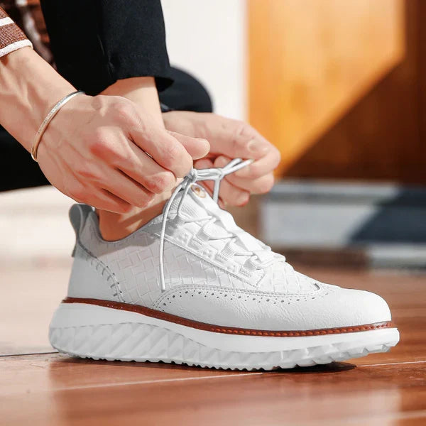 PLUXSTYLE::numise::mens-ventilated-everyday-sneakers::lifestyle-keep-2