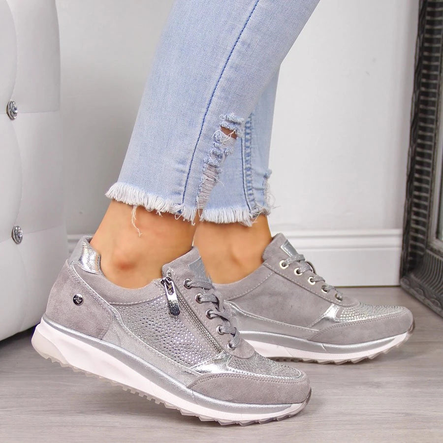 PLUXSTYLE::numise::side-zip-platform-sneakers::lifestyle-keep-2
