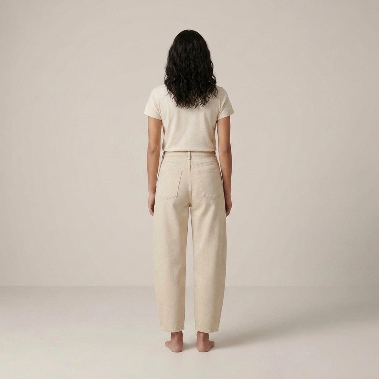 PLUXSTYLE::numise::akari-beige-barrel-leg-jeans::back