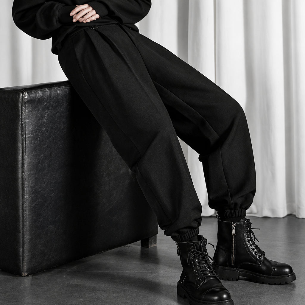 PLUXSTYLE::numise::mens-relaxed-fit-trousers-1::lifestyle-keep-1