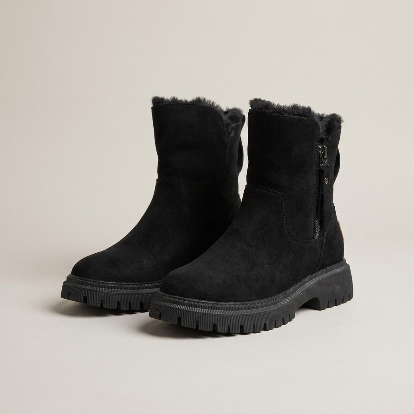 PLUXSTYLE::numise::lug-sole-winter-ankle-boots::pack-black