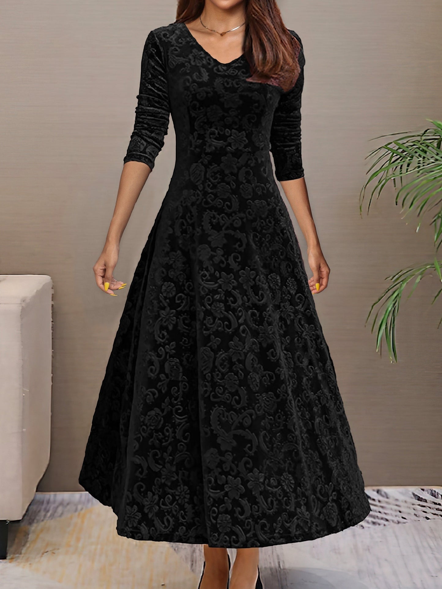 PLUXSTYLE::numise::amelia-elegant-occasion-dress::lifestyle-keep-2