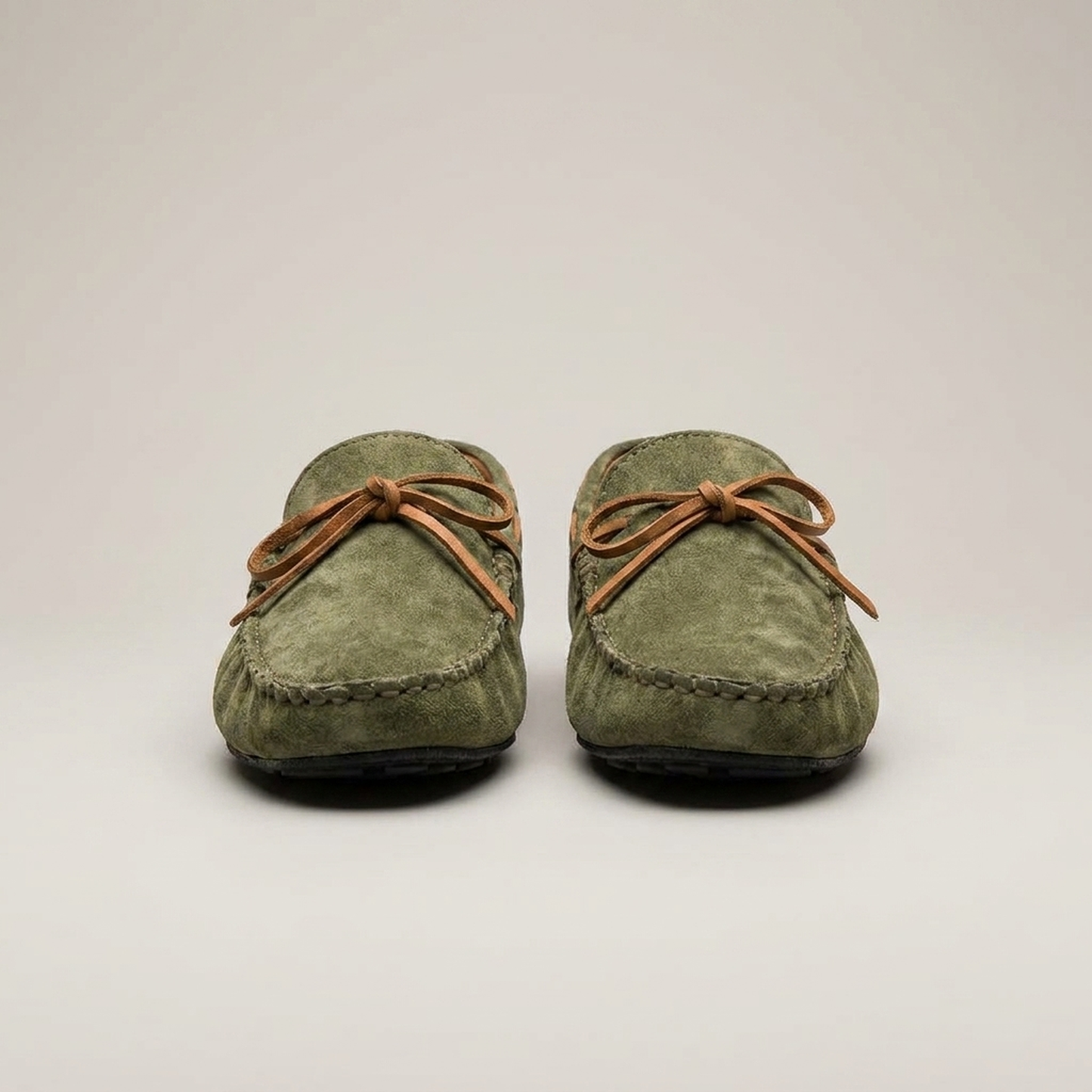 PLUXSTYLE::numise::mens-bow-lace-driving-loafers::pack-army-green