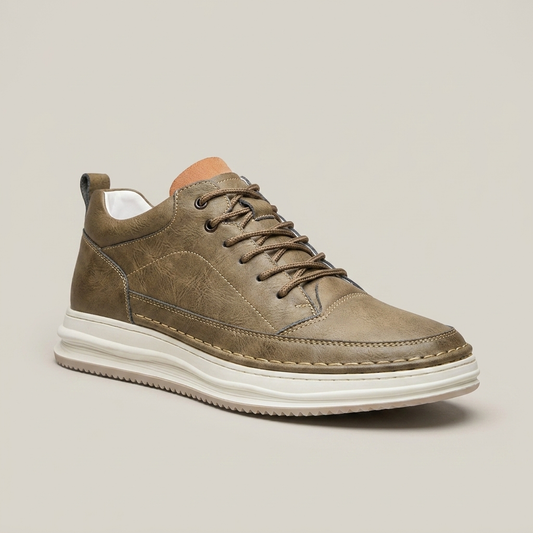 PLUXSTYLE::numise::mens-cushioned-everyday-trainers::closeup-hero