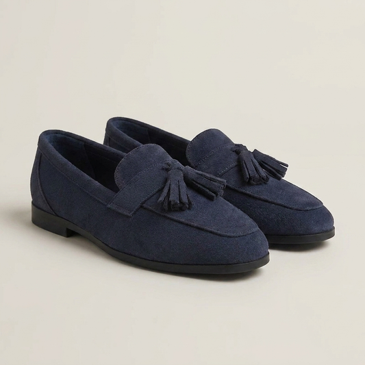 PLUXSTYLE::numise::square-toe-fringe-loafers::closeup-detail