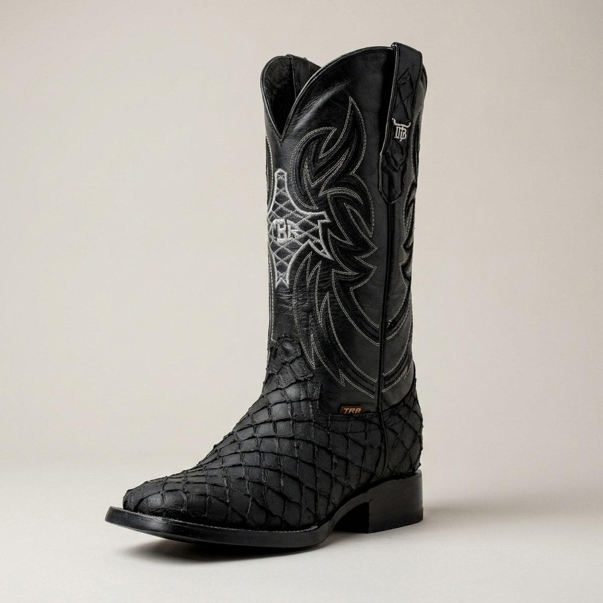 PLUXSTYLE::numise::matte-black-square-toe-boots::closeup-hero