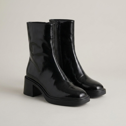 PLUXSTYLE::numise::modern-square-toe-ankle-boots::closeup-detail