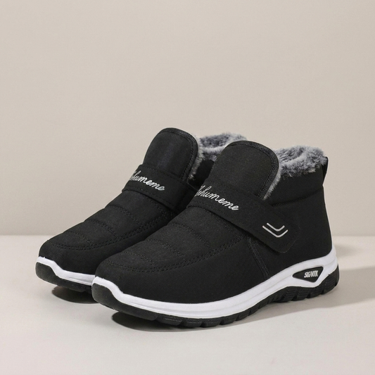 PLUXSTYLE::numise::womens-slip-on-snow-boots::closeup-detail