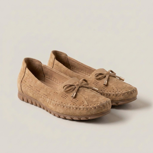 PLUXSTYLE::numise::agnes-perforated-comfort-loafers::closeup-detail