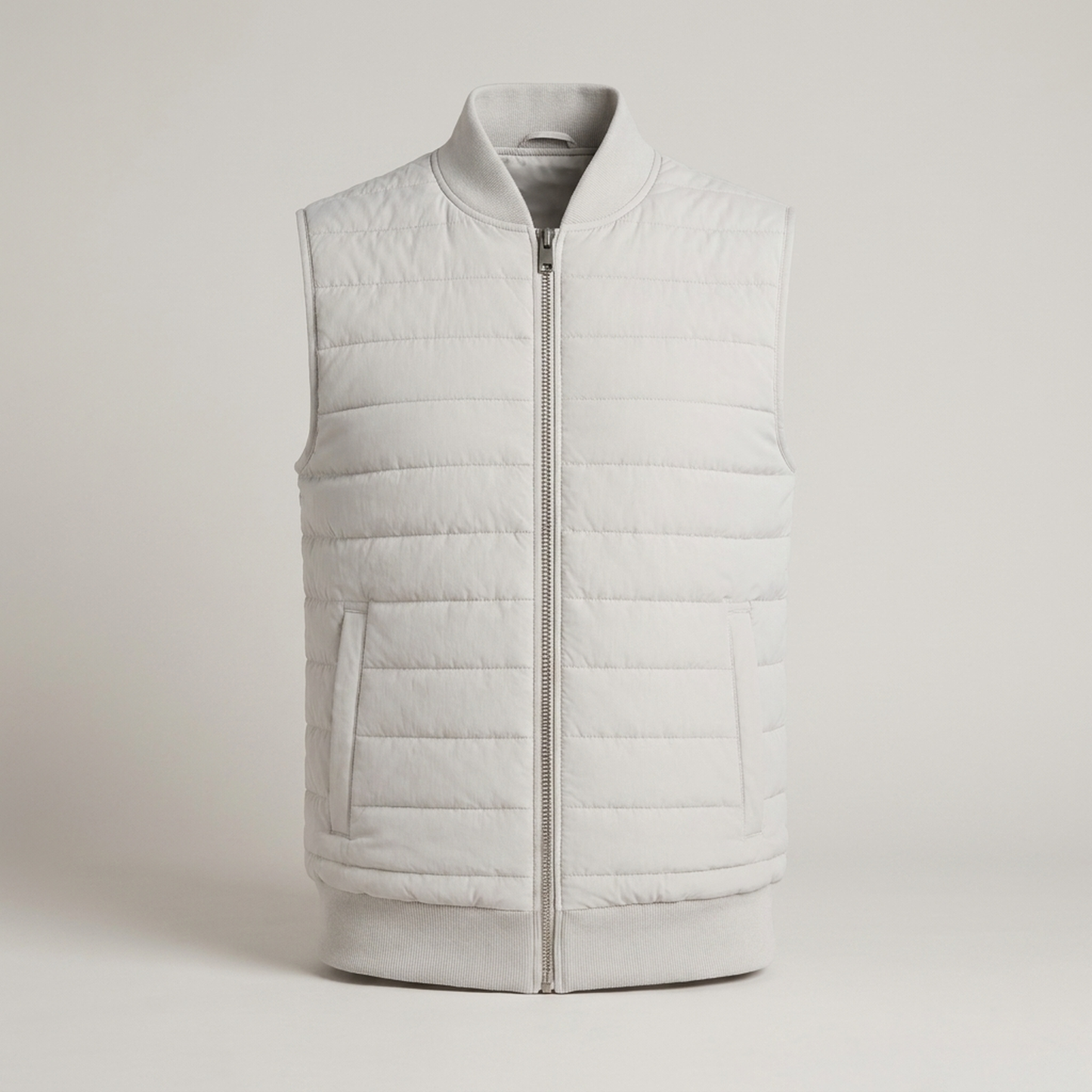 PLUXSTYLE::numise::mens-sleeveless-parka-1::pack-light-grey