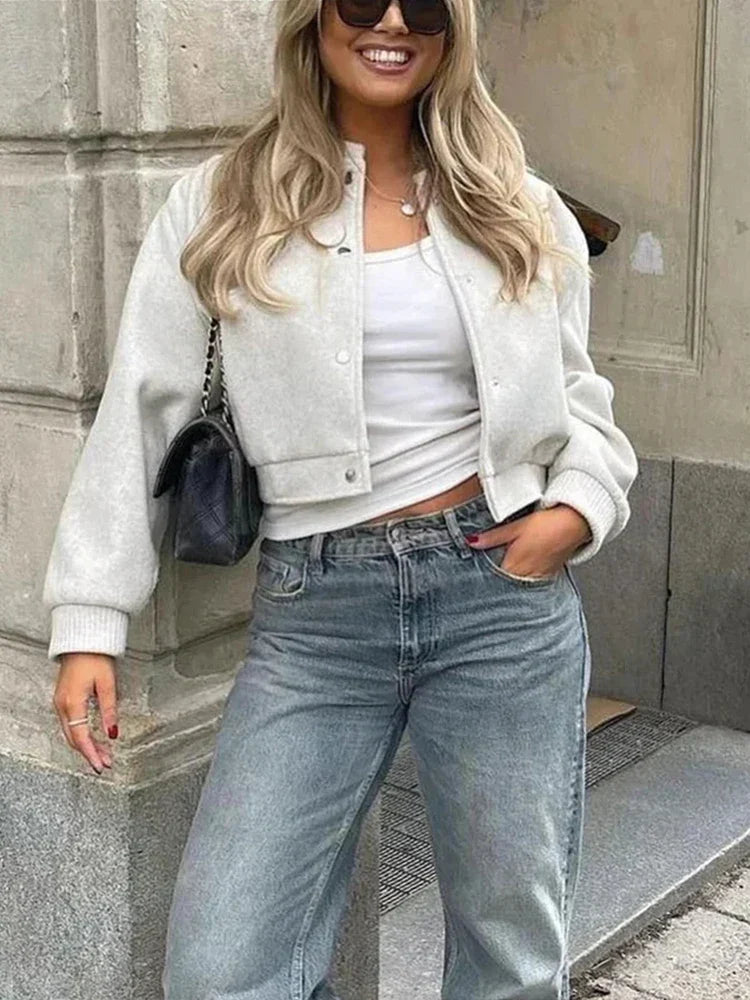 PLUXSTYLE::numise::abigail-cropped-parka::lifestyle-keep-2