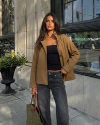 PLUXSTYLE::numise::harriet-cropped-parka::lifestyle-keep-1