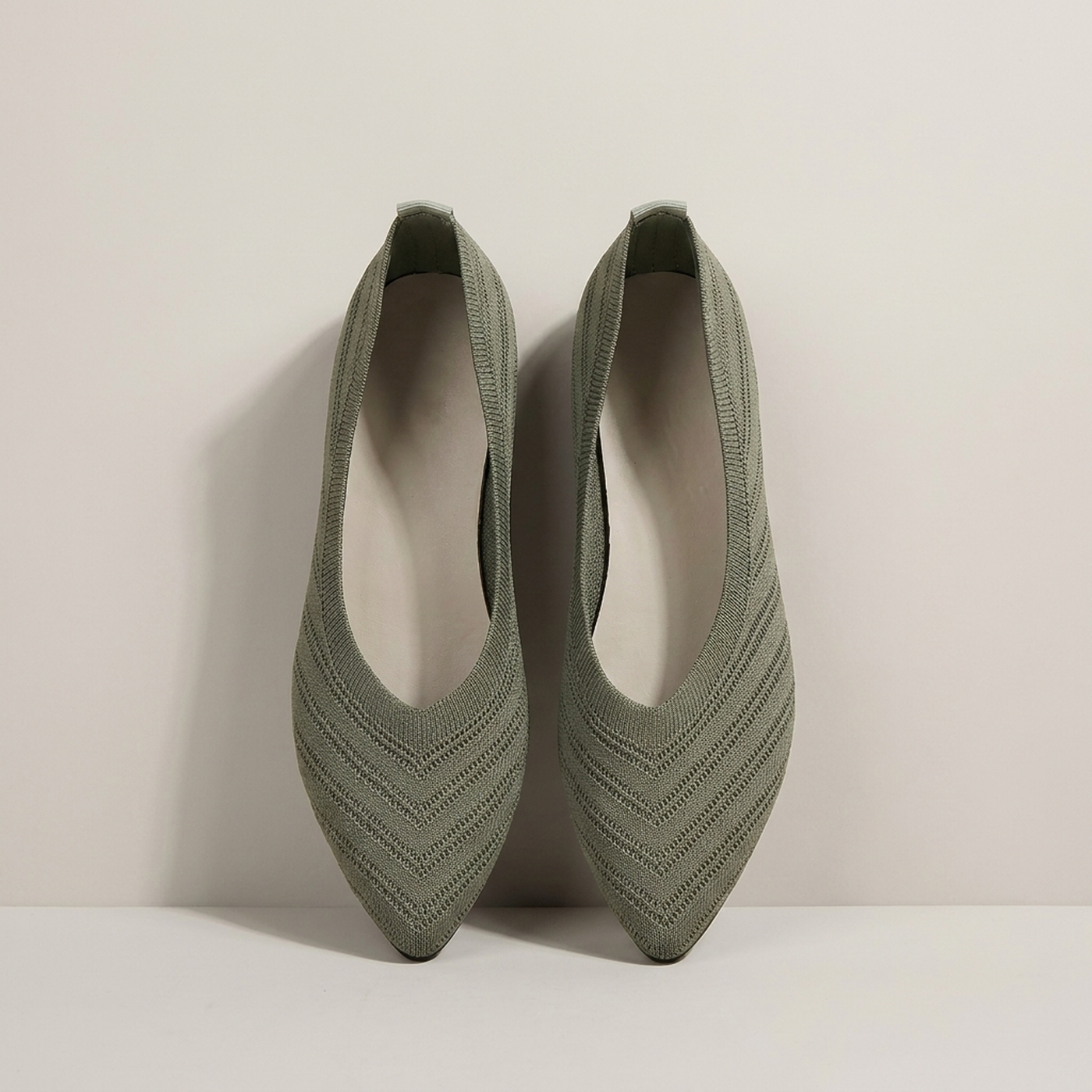 PLUXSTYLE::numise::womens-pointed-toe-ballet-footwear::pack-olive-green