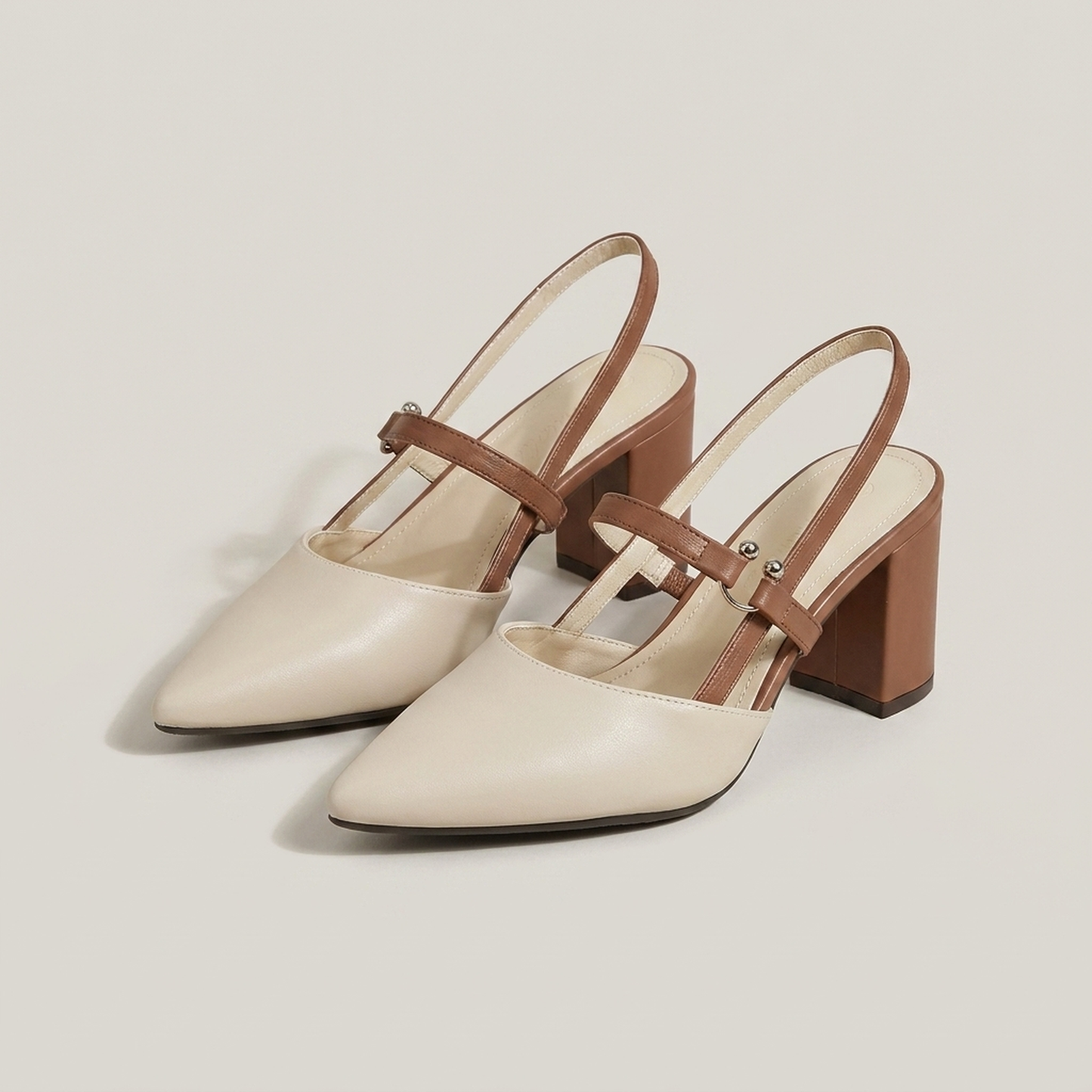 PLUXSTYLE::numise::pointed-toe-slingback-footwear::pack-light-brown