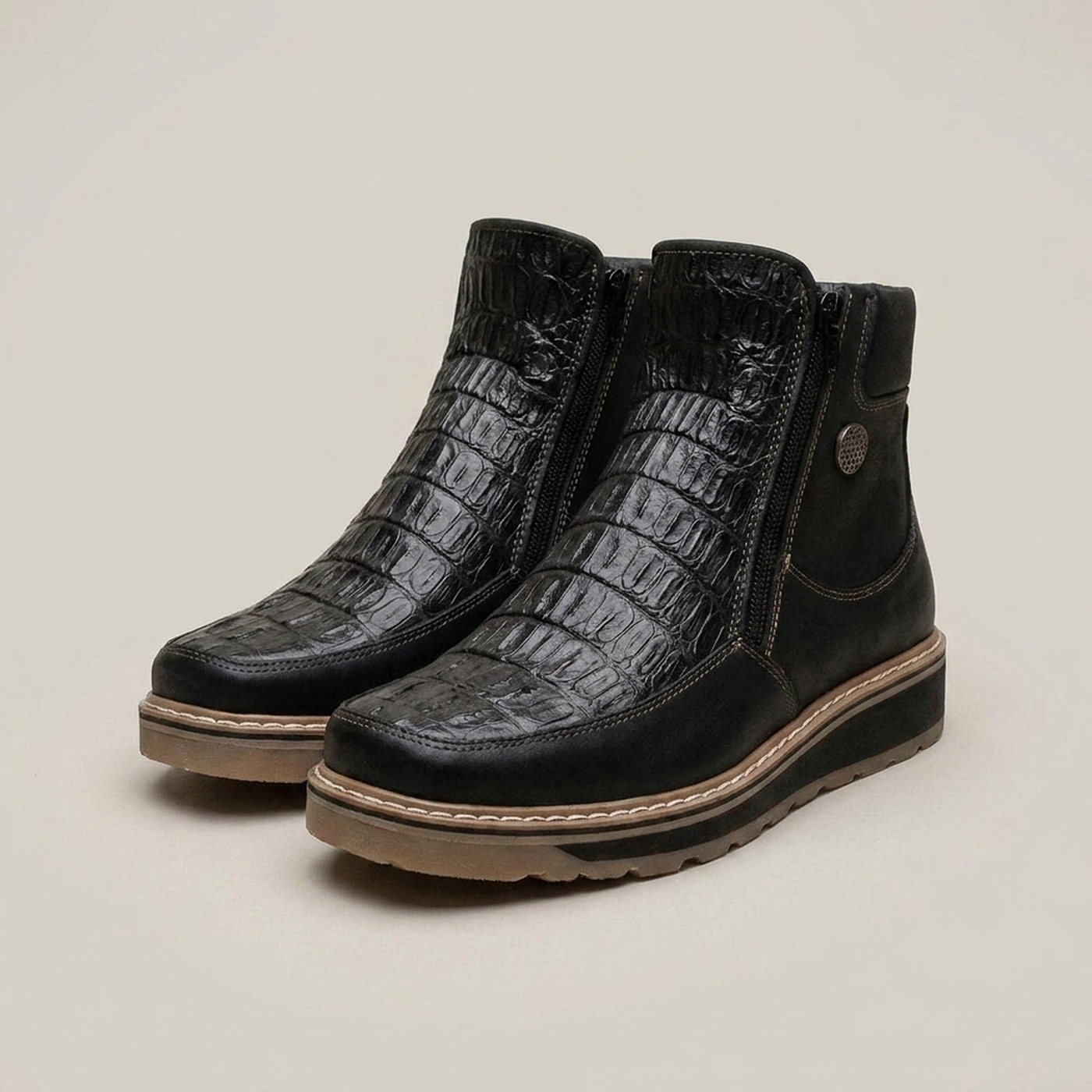 PLUXSTYLE::numise::garcia-double-zip-black-boots::closeup-detail