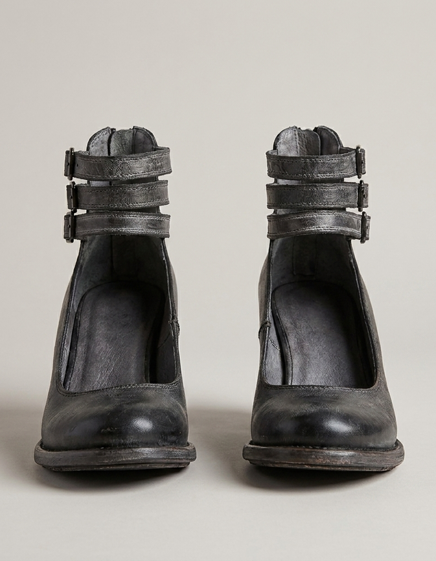 PLUXSTYLE::numise::strappy-block-heel-ankle-boots::pack-black