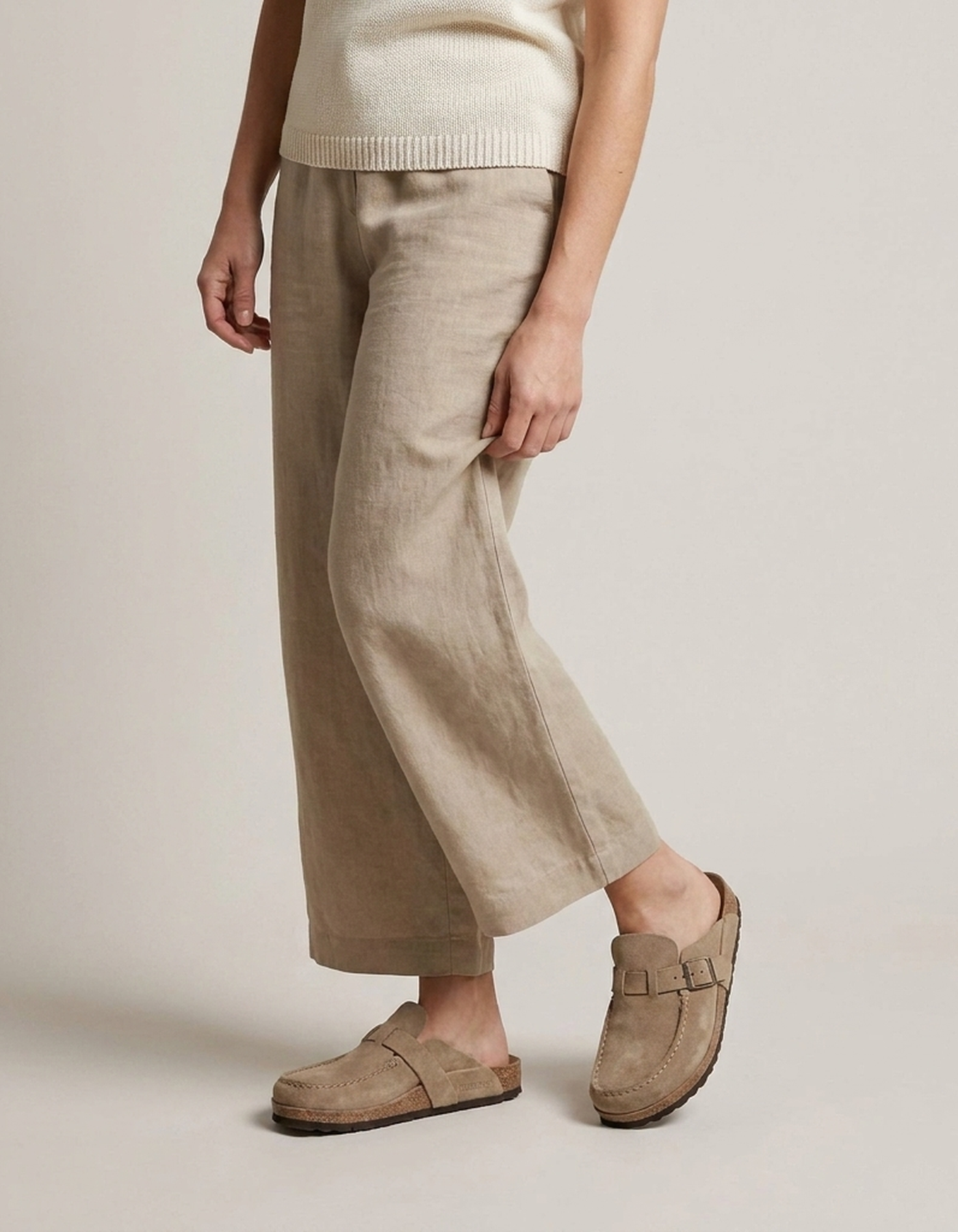 PLUXSTYLE::numise::evi-comfort-mule-sandals::zoom-out