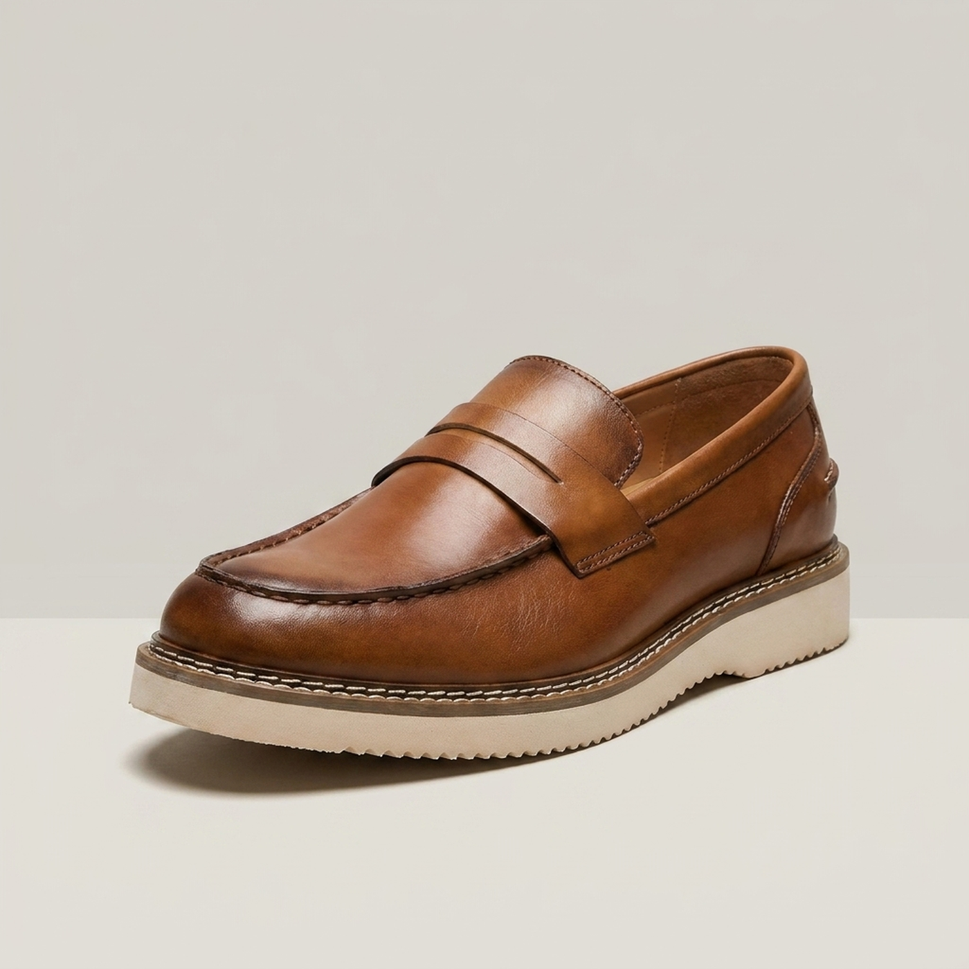 PLUXSTYLE::numise::bergamo-polished-penny-loafers::closeup-hero