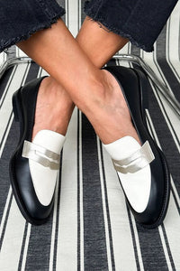 PLUXSTYLE::numise::abby-black-white-loafers::lifestyle-keep-1