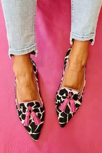 PLUXSTYLE::numise::alexis-pointed-toe-tassel-loafers::lifestyle-keep-1
