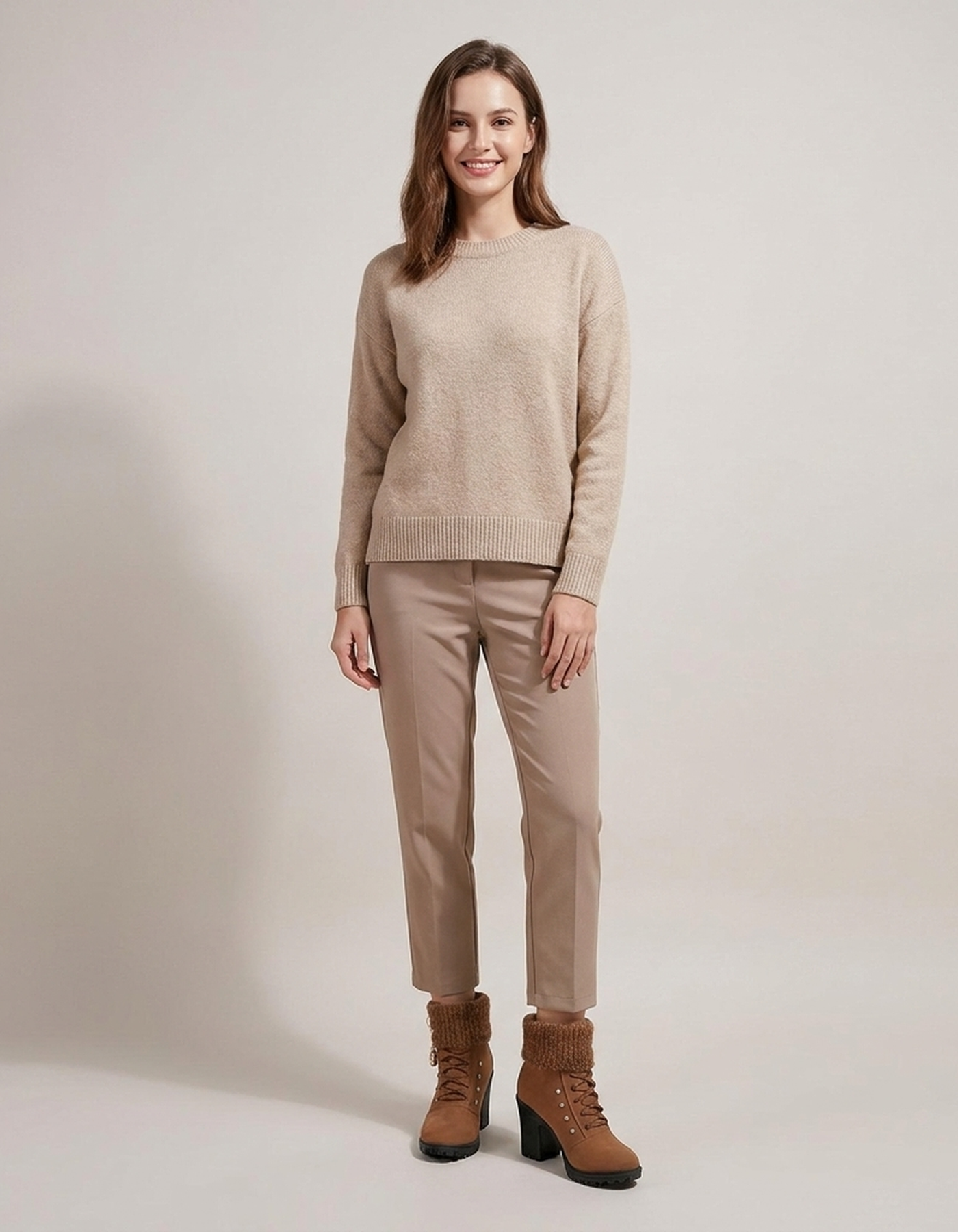 PLUXSTYLE::numise::everyday-chunky-heel-boots::zoom-out
