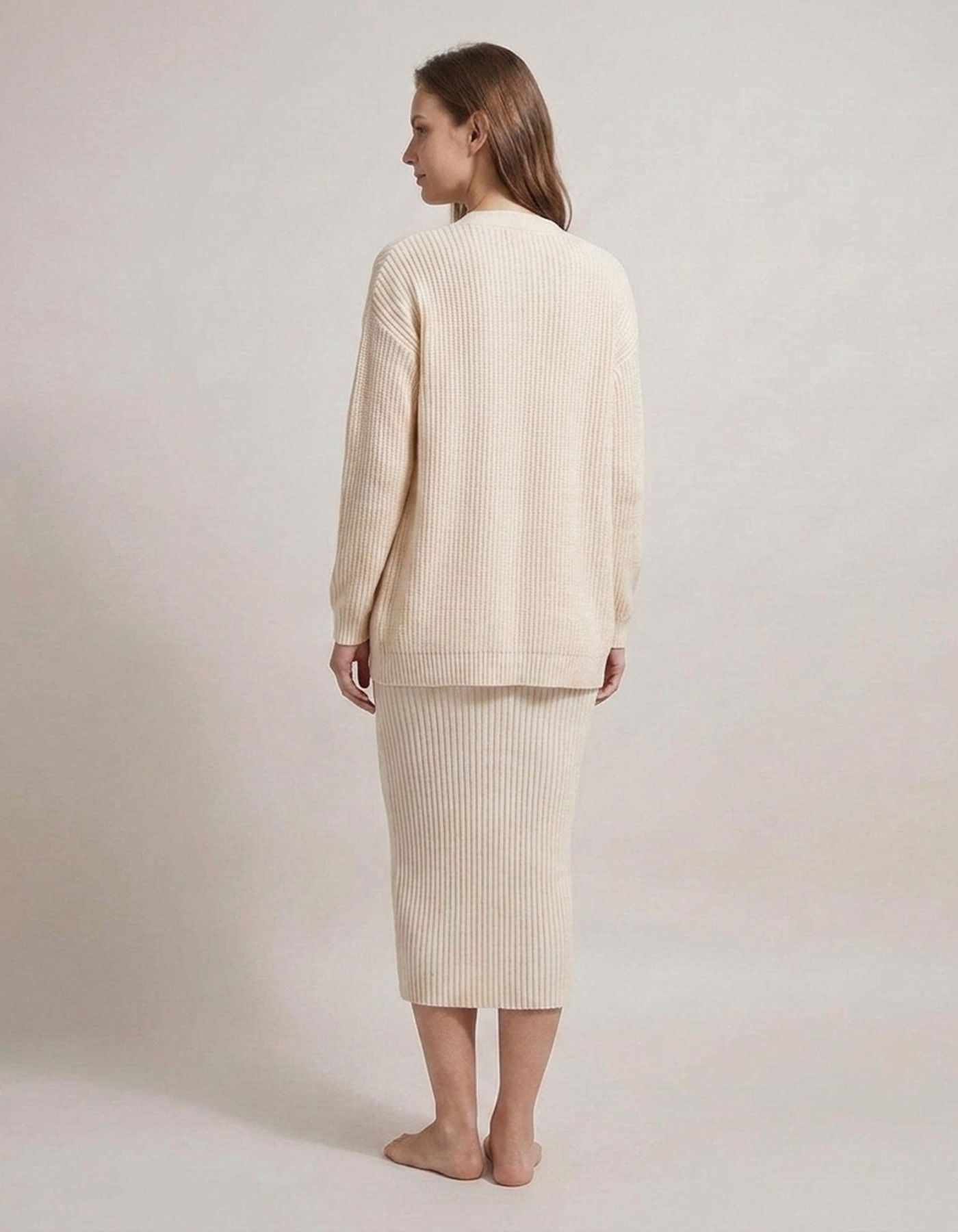 PLUXSTYLE::numise::slim-fit-cardigan-dress-set::back