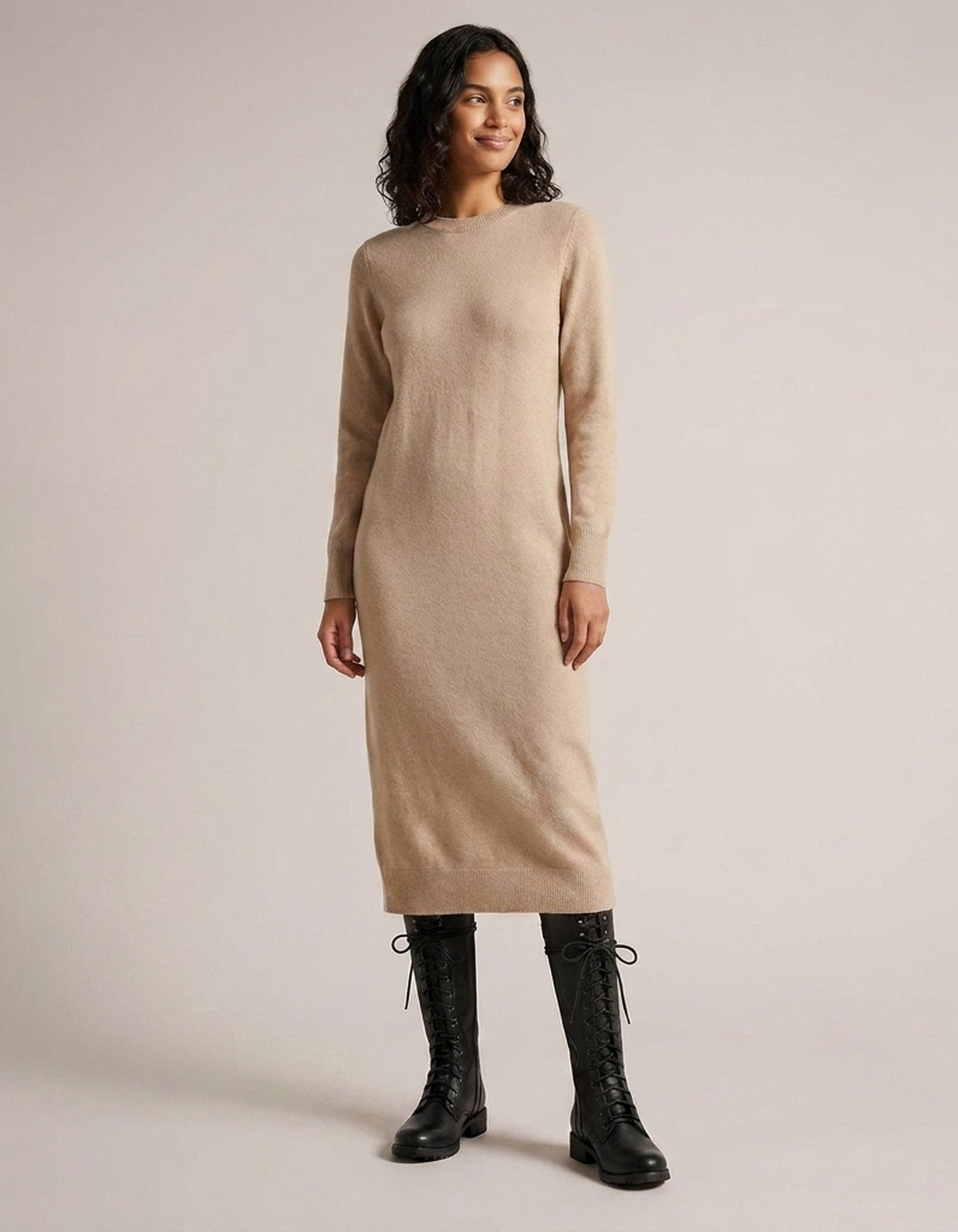 PLUXSTYLE::numise::anja-knee-high-table::zoom-out