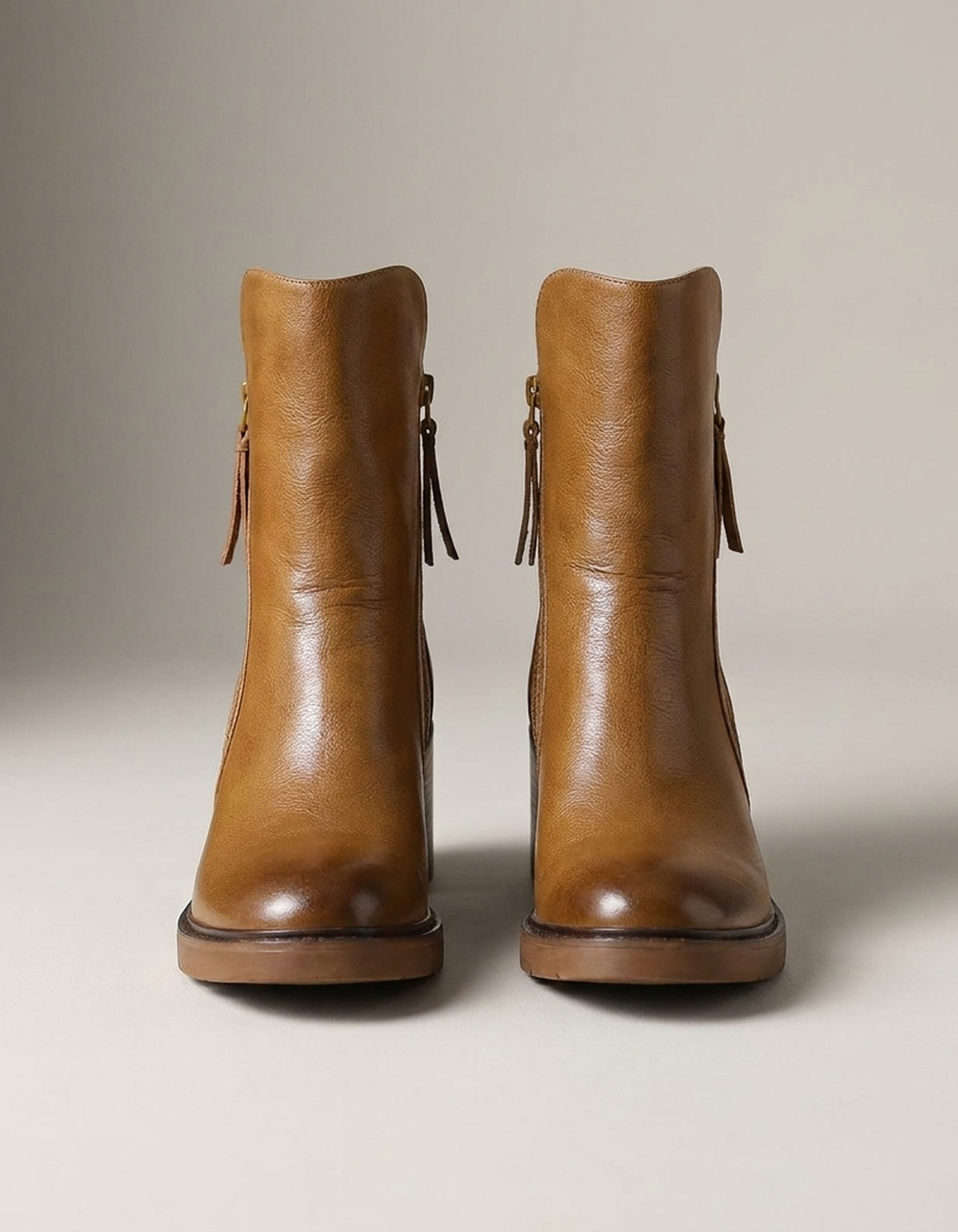PLUXSTYLE::numise::side-zip-block-heel-ankle-boots::pack-brown