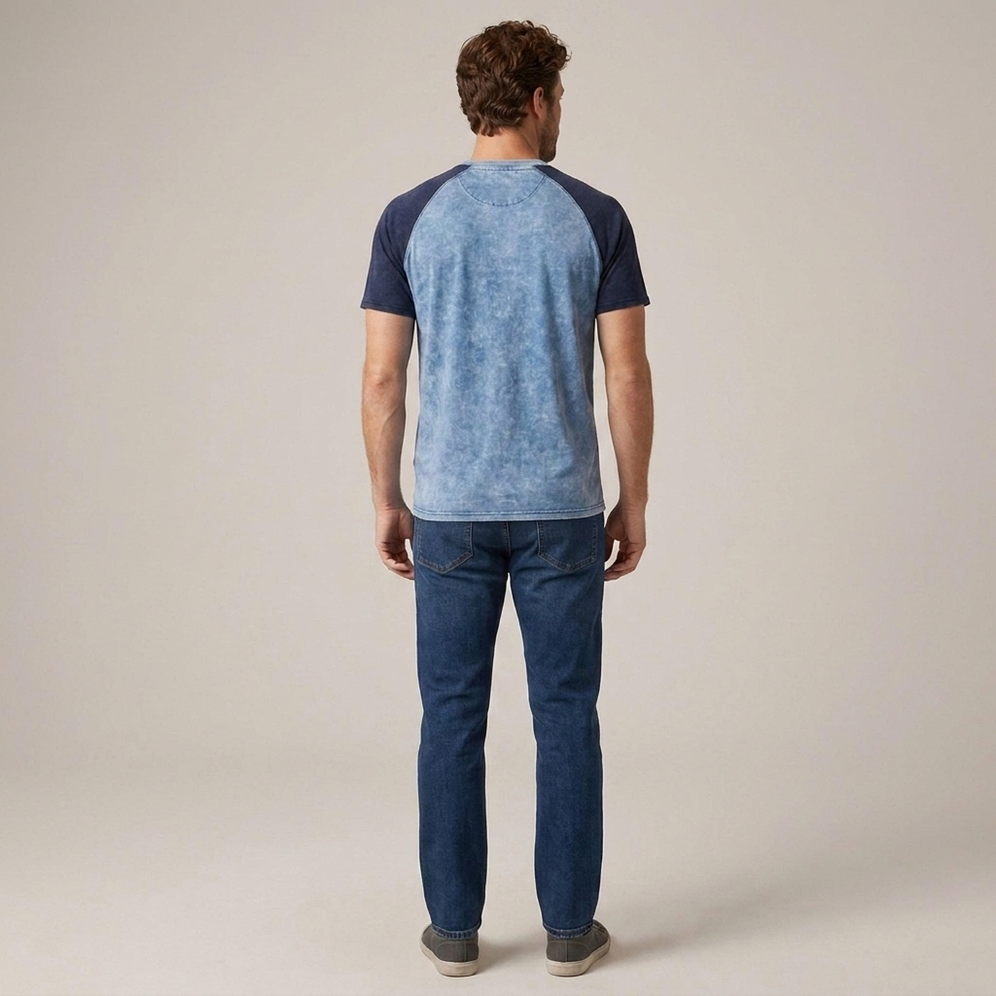 PLUXSTYLE::numise::acid-wash-henley-top::back