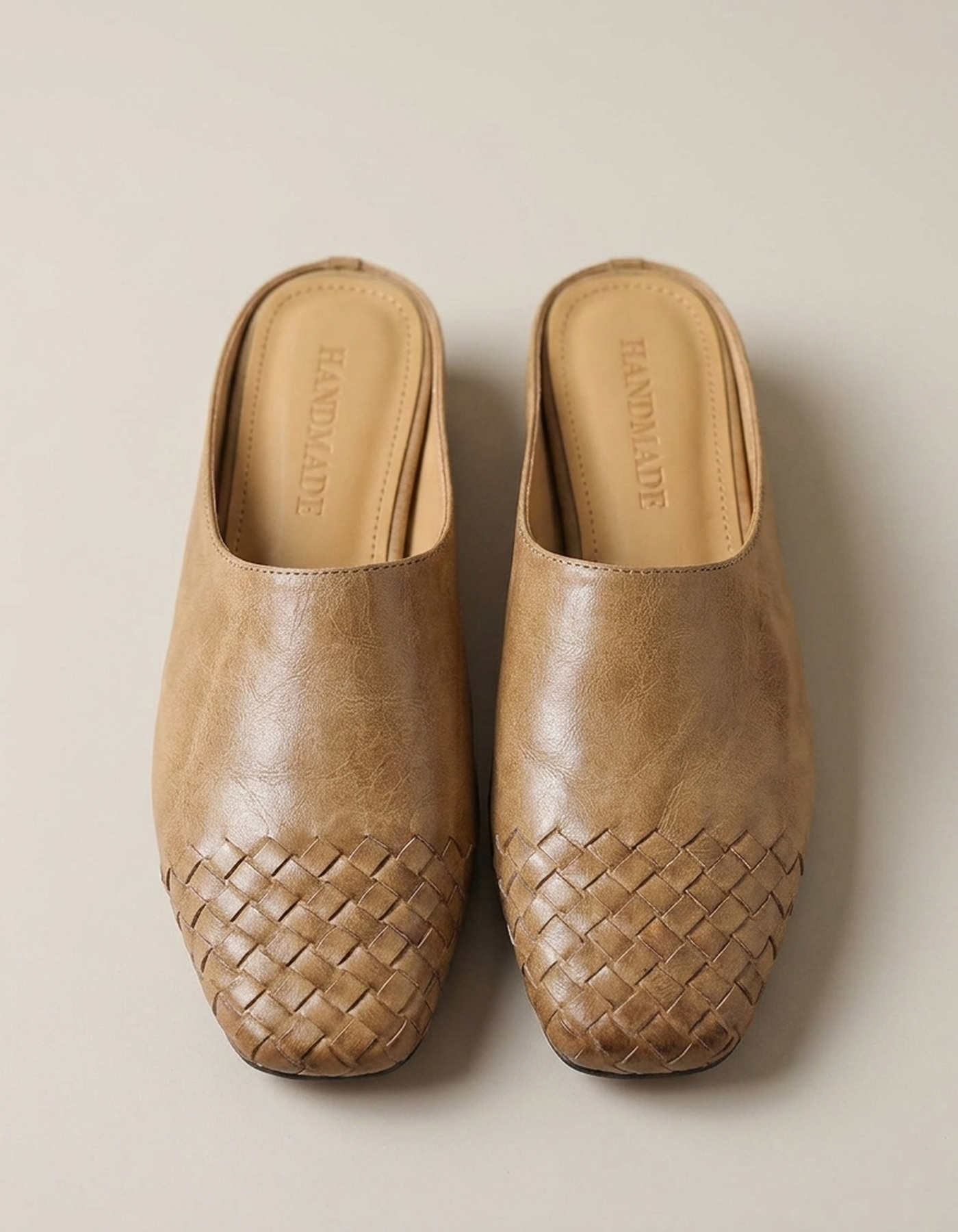 PLUXSTYLE::numise::woven-square-toe-mules::pack-khaki