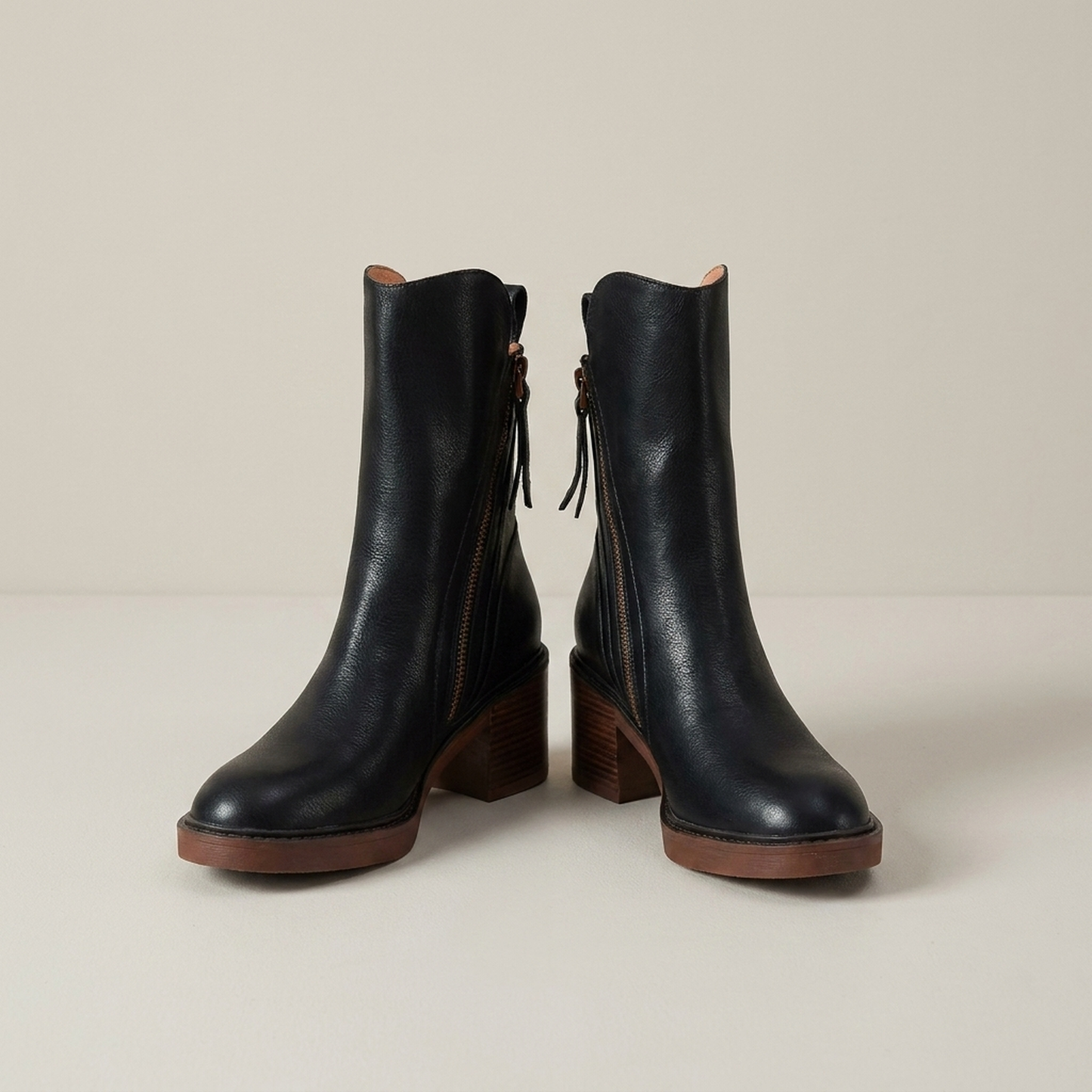 PLUXSTYLE::numise::side-zip-block-heel-ankle-boots::pack-black