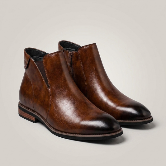 PLUXSTYLE::numise::mens-pointed-toe-chelsea-boots-1::closeup-detail
