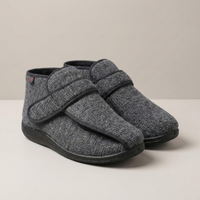 PLUXSTYLE::numise::adam-adjustable-slip-on-boots::closeup-detail