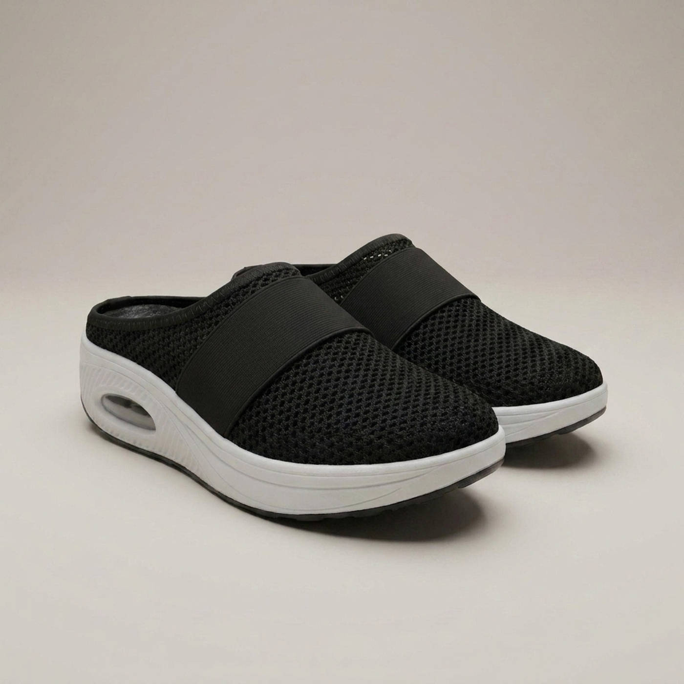 PLUXSTYLE::numise::womens-air-cushion-walking-shoes::closeup-detail