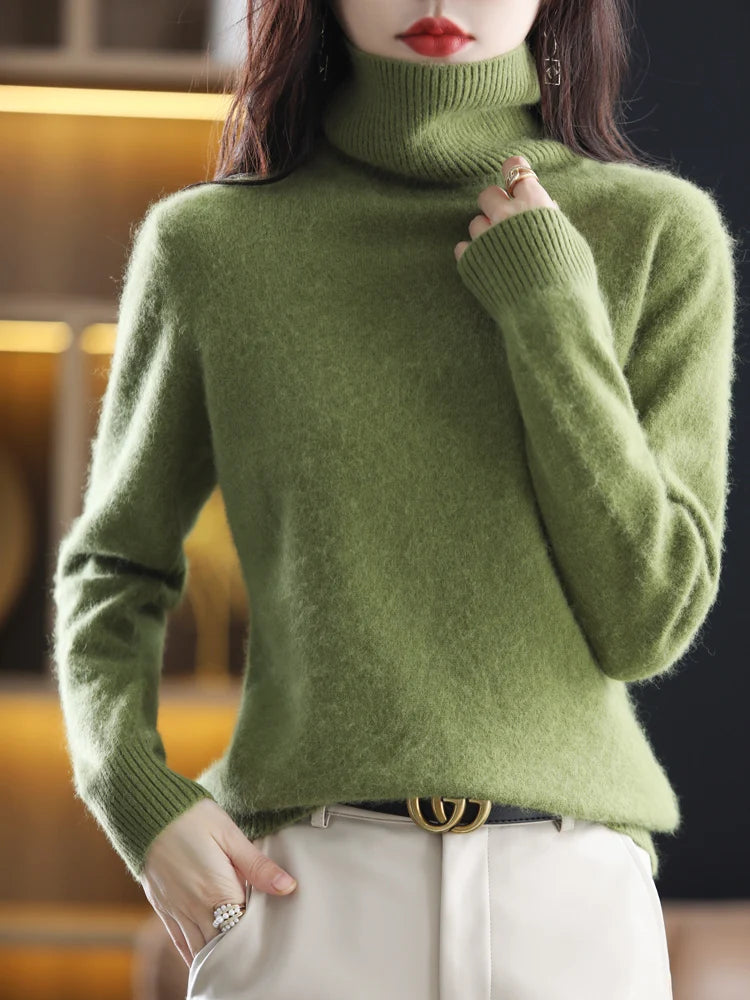 PLUXSTYLE::numise::aurora-slim-fit-turtleneck-sweater::lifestyle-keep-1