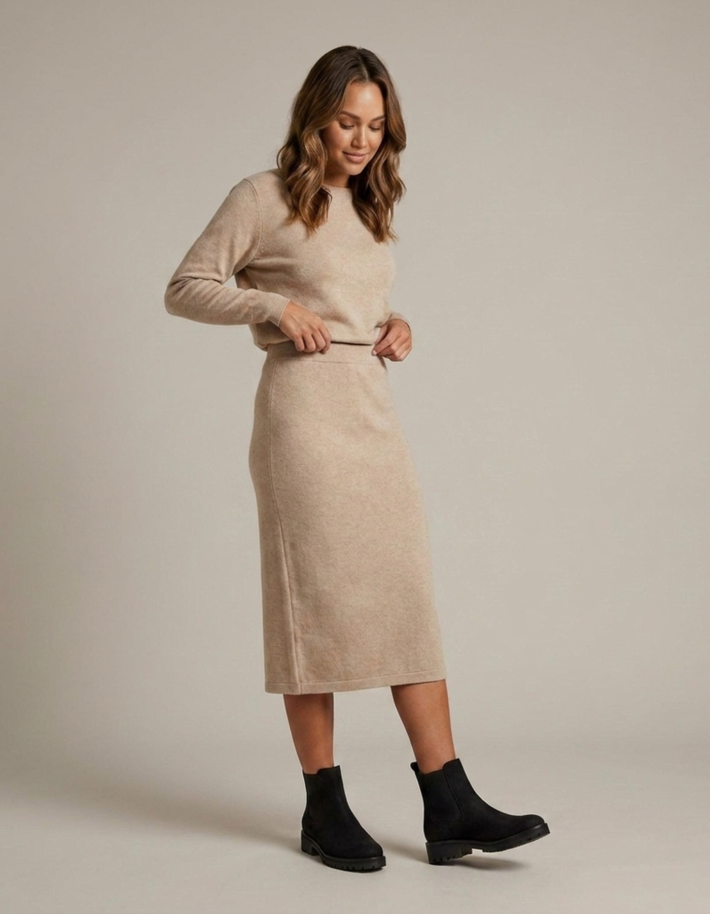 PLUXSTYLE::numise::beatrix-lug-sole-chelsea-boots::zoom-out