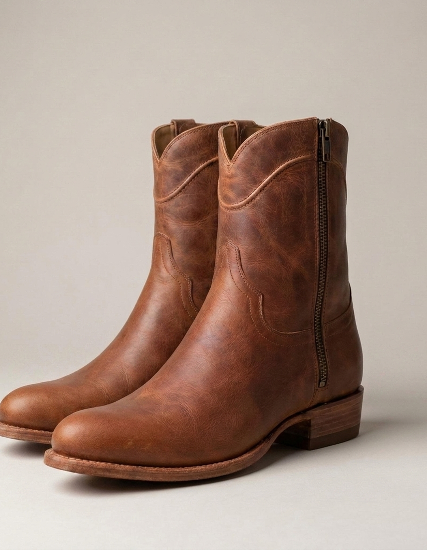 PLUXSTYLE::numise::mens-retro-western-boots::closeup-detail