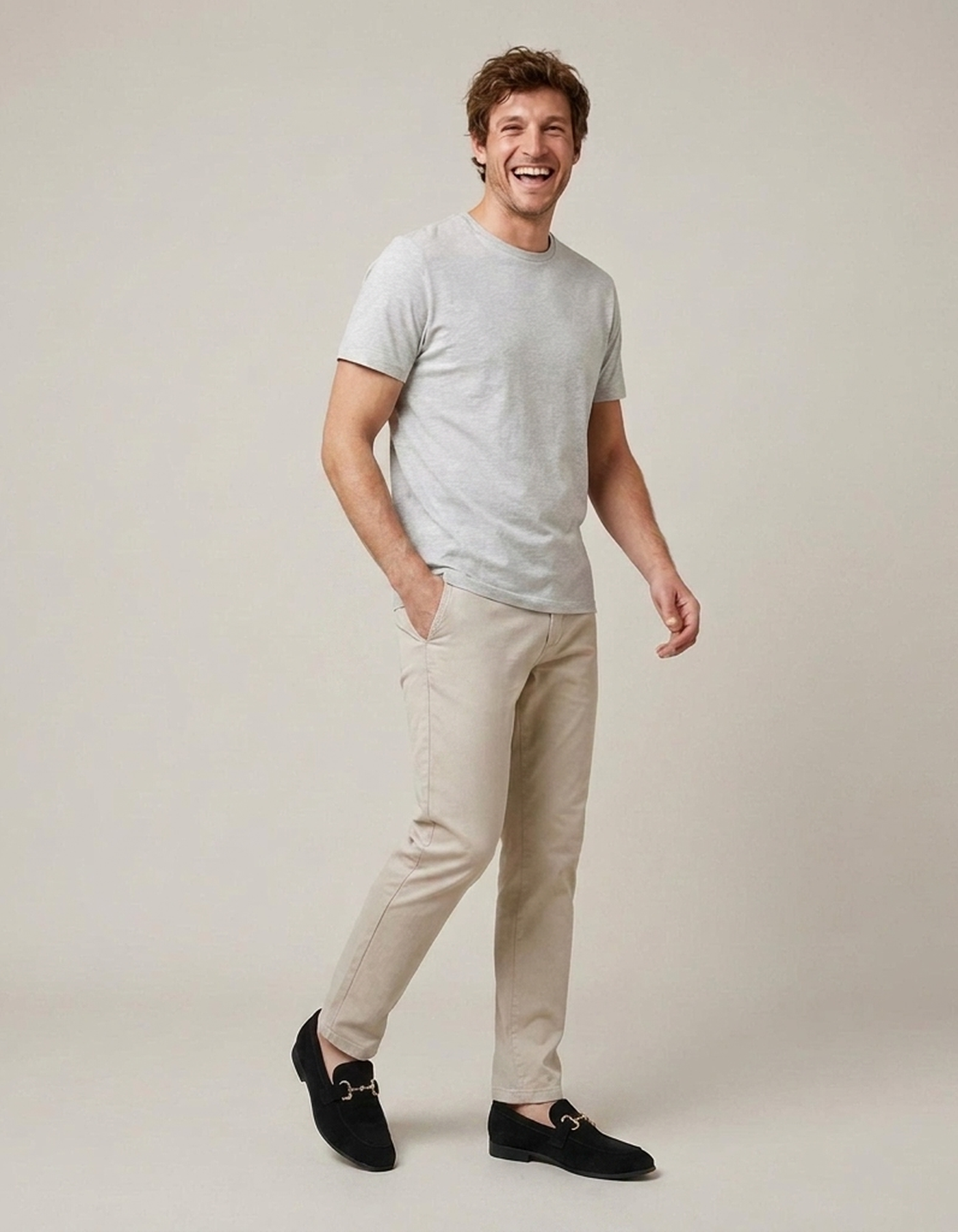 PLUXSTYLE::numise::gold-accent-everyday-loafers::zoom-out