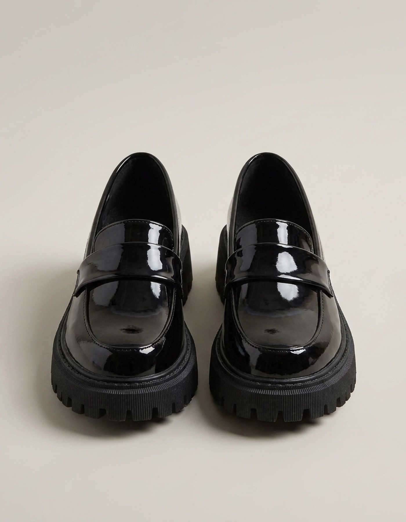 PLUXSTYLE::numise::womens-cushioned-platform-loafers::pack-black