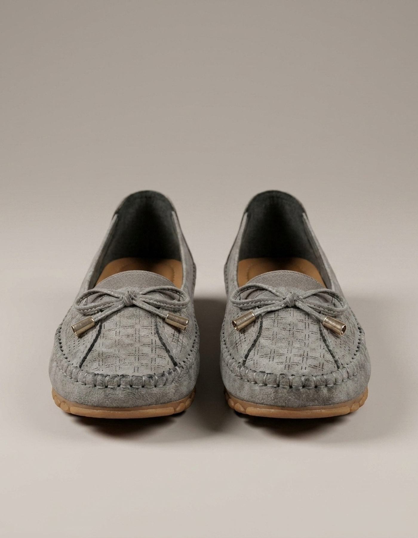 PLUXSTYLE::numise::agnes-perforated-comfort-loafers::pack-gray