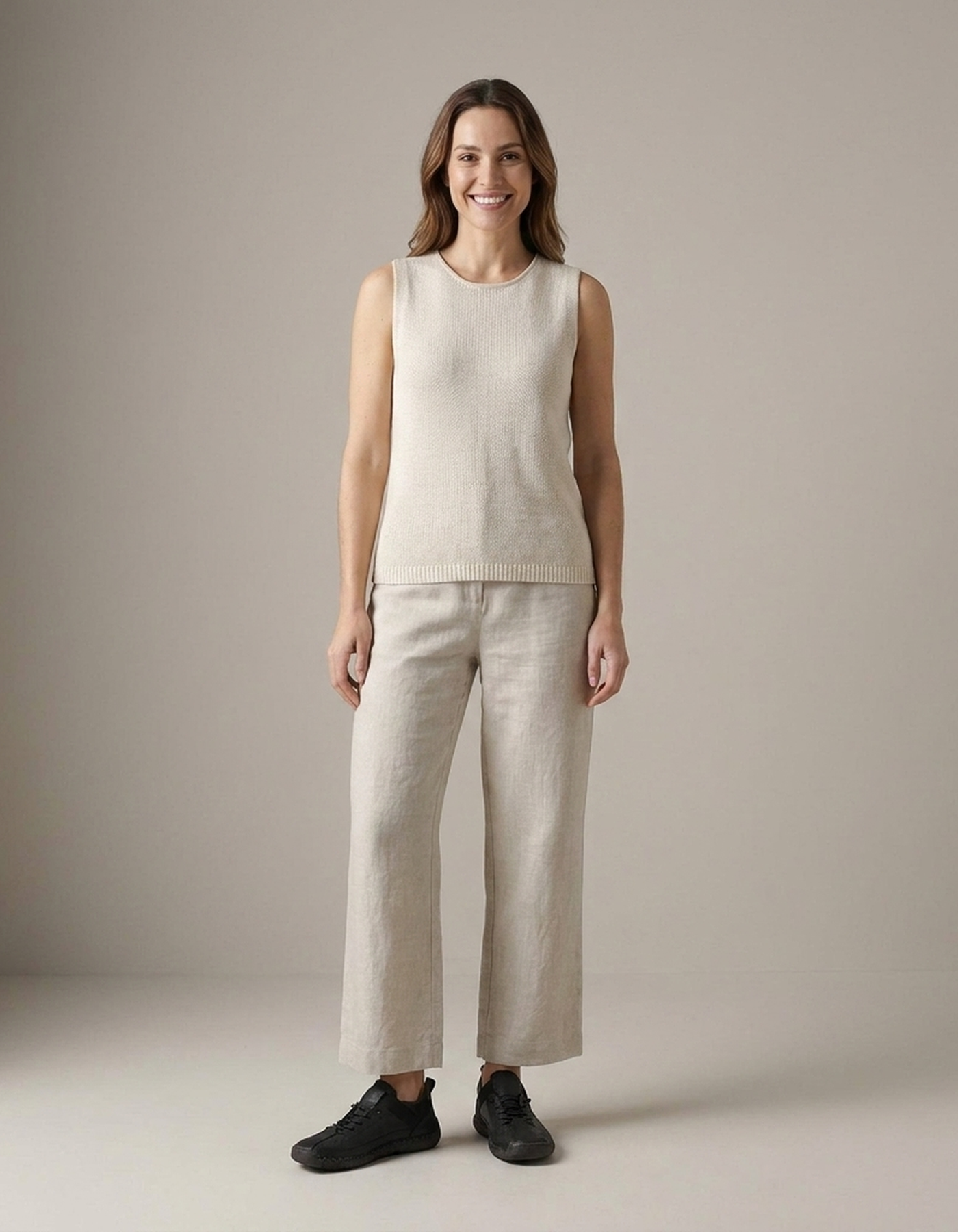 PLUXSTYLE::numise::womens-elastic-panel-trainers::zoom-out