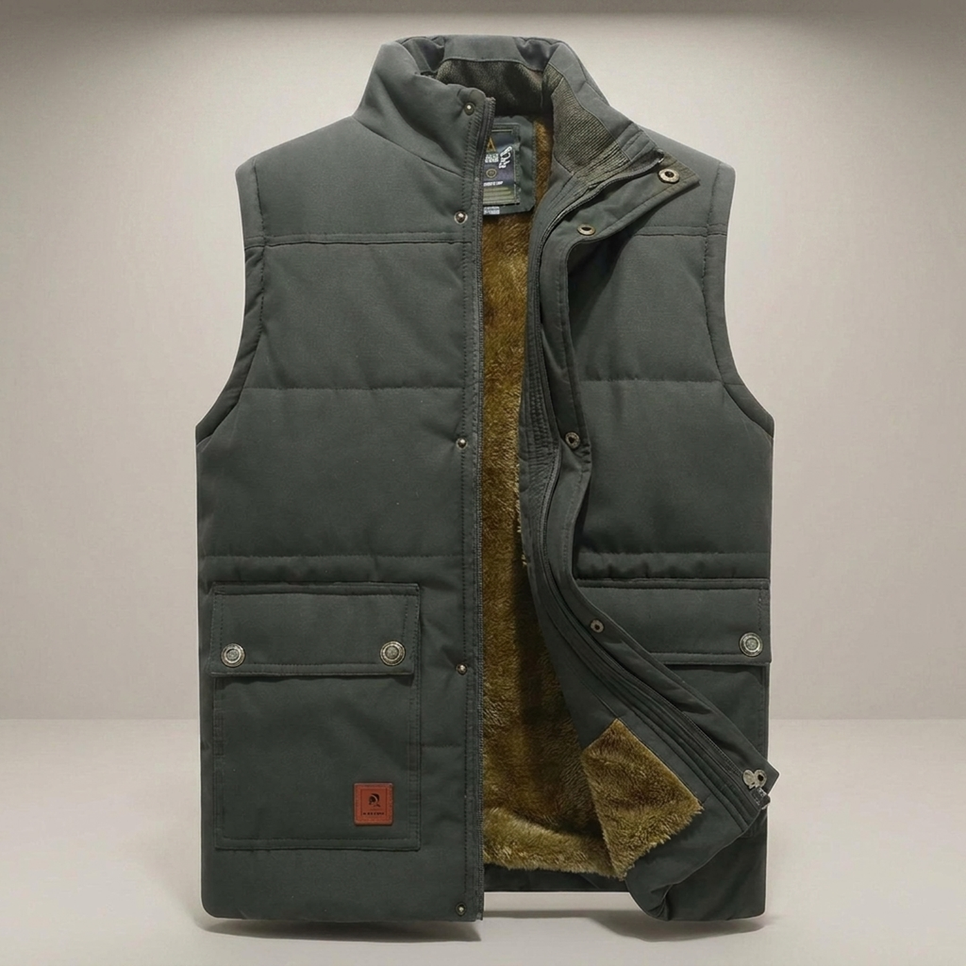 PLUXSTYLE::numise::mens-lightweight-everyday-vest::pack-green