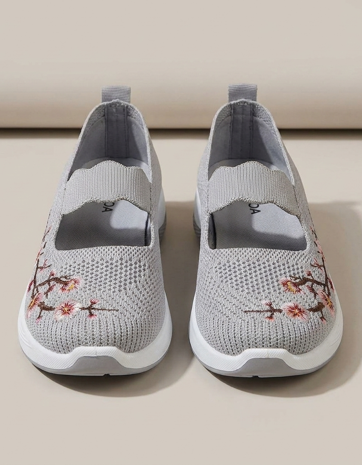 PLUXSTYLE::numise::strap-detail-ballet-footwear::pack-grey